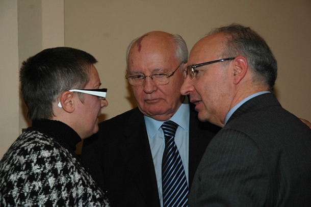 Зоя Суровцева - переводчик М.С. Горбачева и Президента Провинции Турина Антонио Саитта в 2005 г.